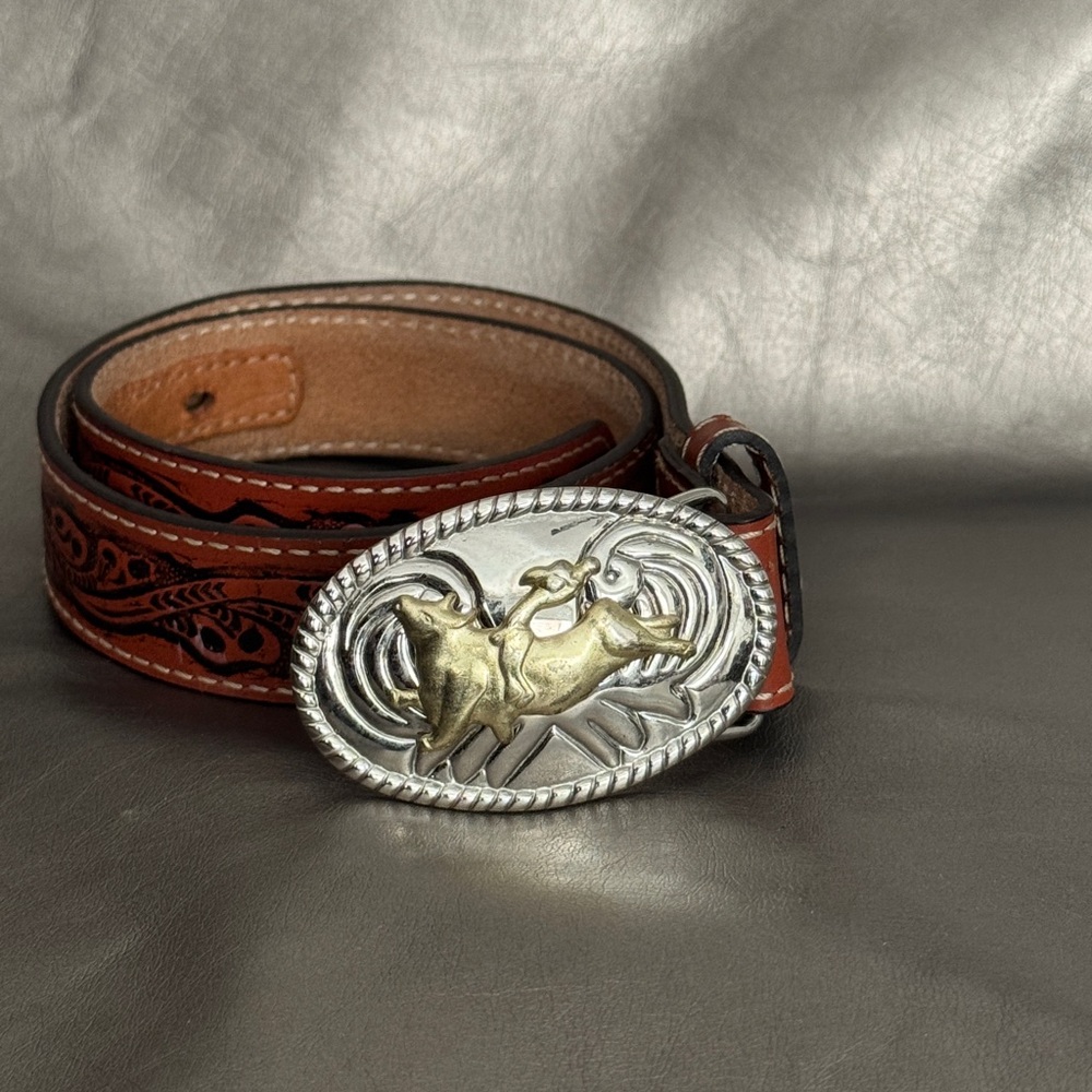 Nocona Brwn Tooled Leather Belt w/Silver Bullrider Buckle sz 24 for male/female